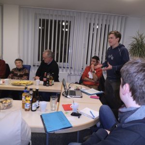 Felix Eggersglüß gab den 23 anwesenden Mitgliedern einen Überblick über die derzeitige Situation und die Ansätze und Vorstellungen der sozialdemokratischen Bildungspolitik