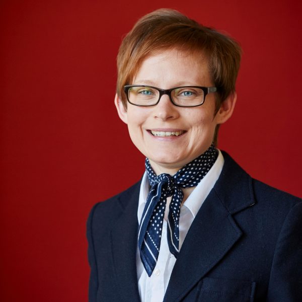 Wechsel In Der Spd Fraktion Irwin Subryan Gibt Sein Ratsmandat An Jahel Rachel Raker Weiter Spd Gutersloh